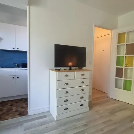 Cosy Proche - Balcon & Parking