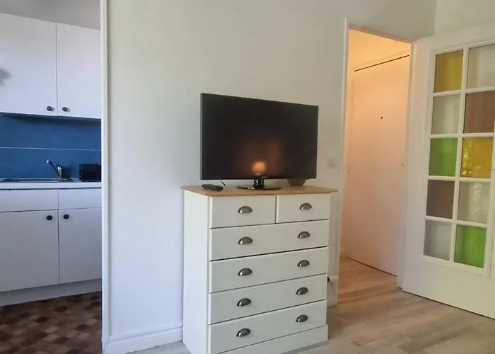 Cosy Proche - Balcon & Parking