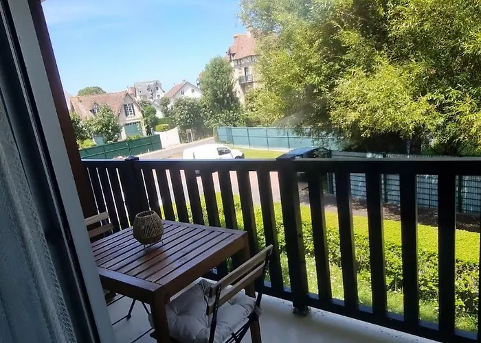 Cosy Proche - Balcon & Parking Apartamento